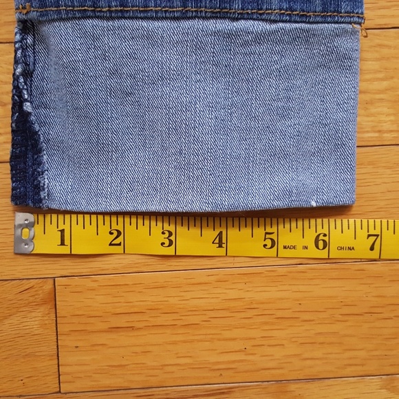Almost Famous Destructed Junior Blue Jeans Size 7 - Picture 7 of 8